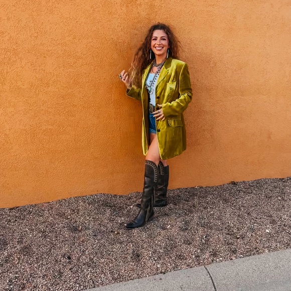 Meet your Posher, Maggie - Picture 11 of 14